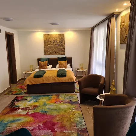 Center Apartmanhaz Eger