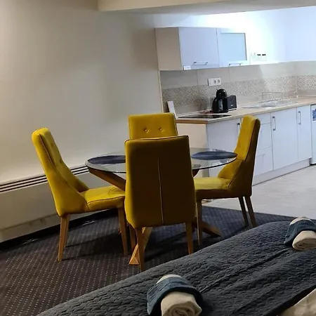 Center Apartmanhaz