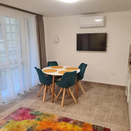 דירה Center Apartmanhaz *