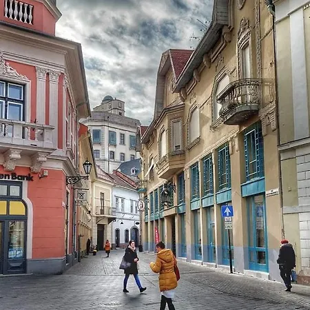 Apartament Center Apartmanhaz Eger