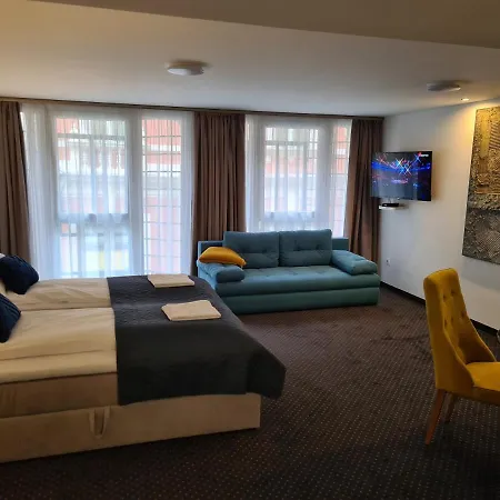아파트 Center Apartmanhaz *