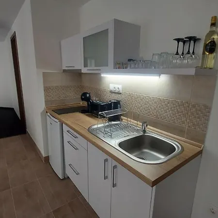 Center Apartmanhaz Apartament Eger