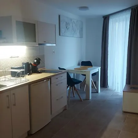 Apartament Center Apartmanhaz Eger