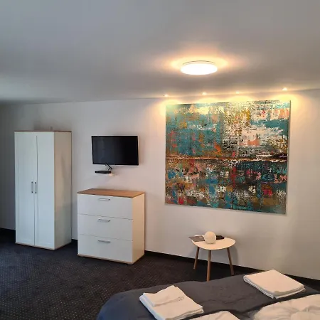 Center Apartmanhaz * אגר