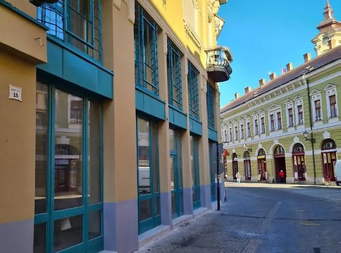 Center Apartmanhaz Eger