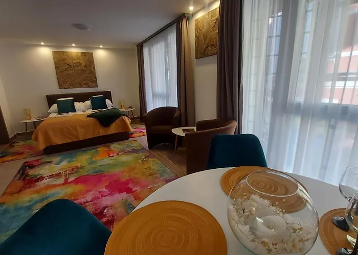 Center Apartmanhaz Eger