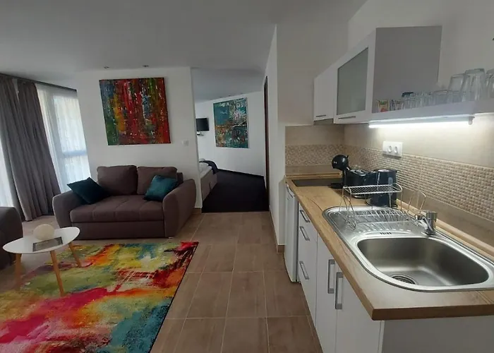 Center Apartmanhaz Eger